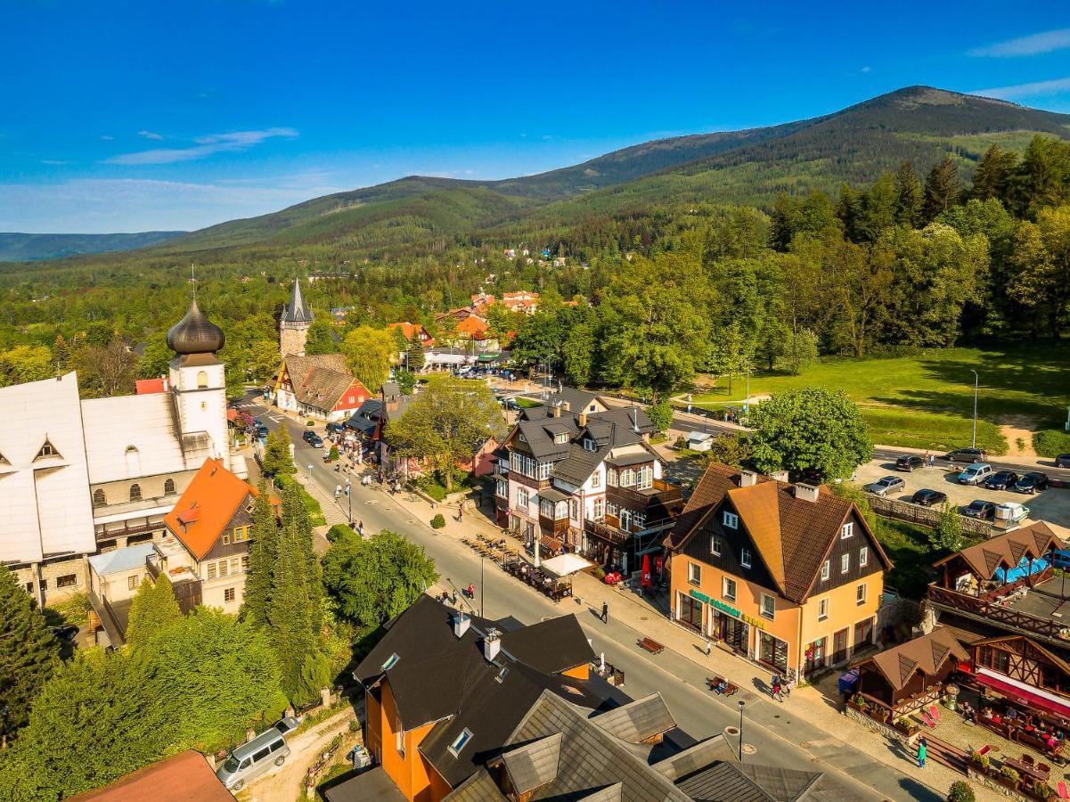 Apartamenty Hotelove Z Sauna Karpacz Bagian luar foto